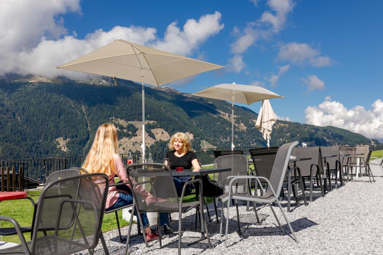 Grand Hotel Du Cervin - Auberge De Jeunesse Et Spa Saint-Luc Esterno foto